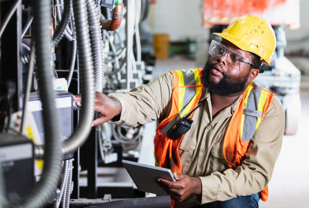 Best Affordable Emergency Electrician  in Garden City, KS